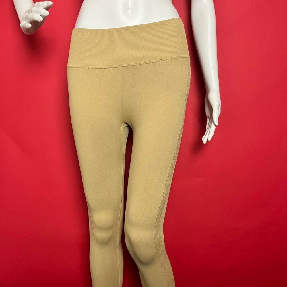 Dark tan athletic leggings 🤎💛​​​​​​​
